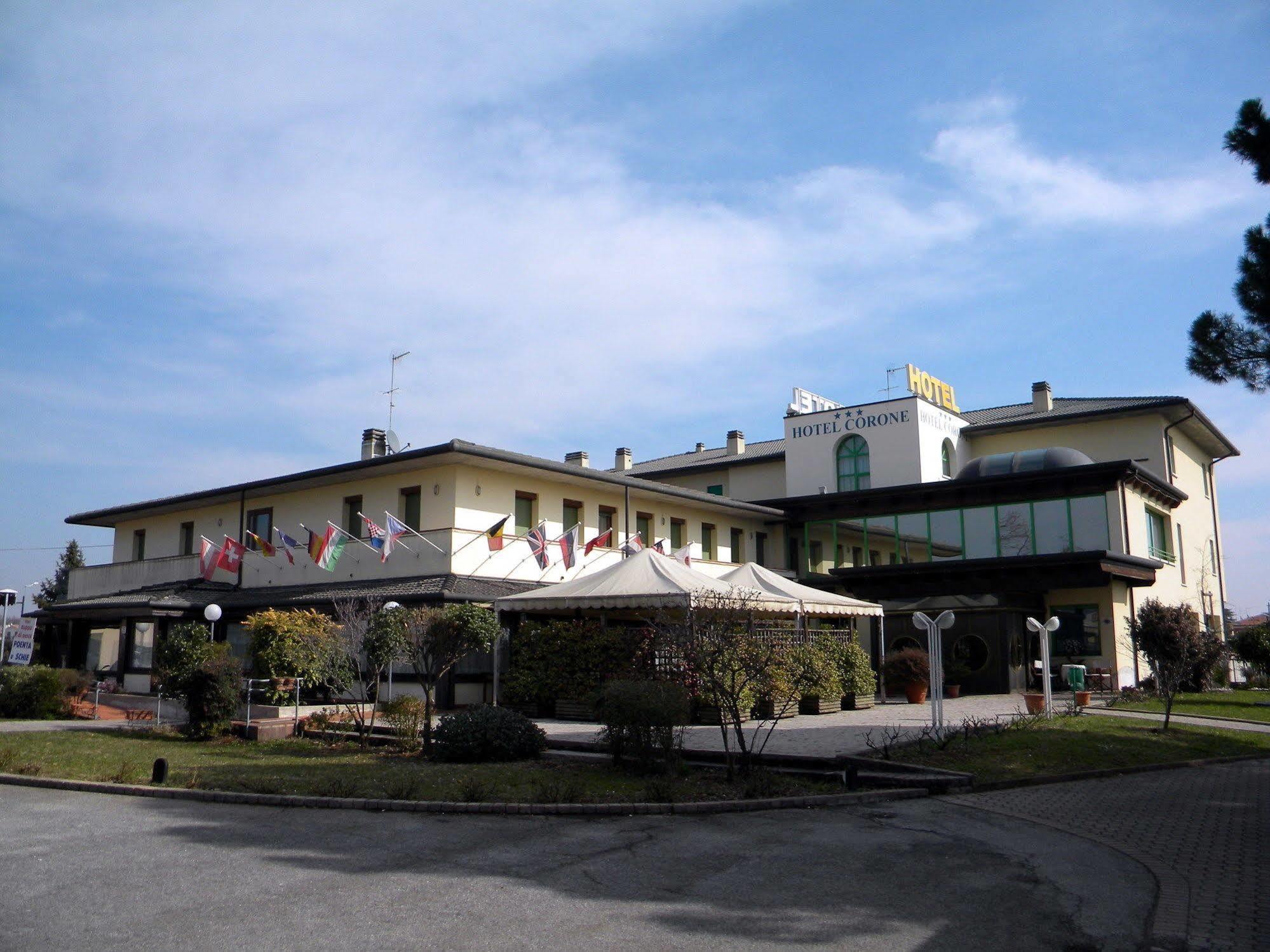 Hotel Corone Caerano Di San Marco Esterno foto