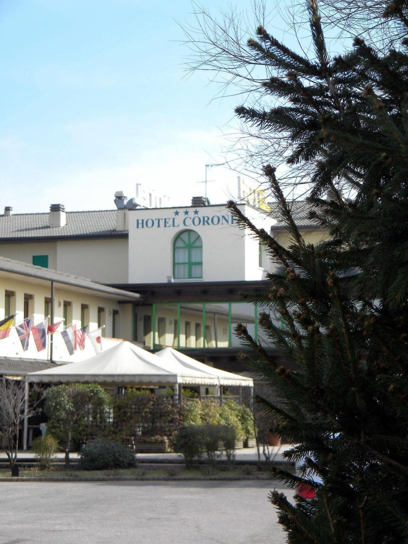 Hotel Corone Caerano Di San Marco Esterno foto