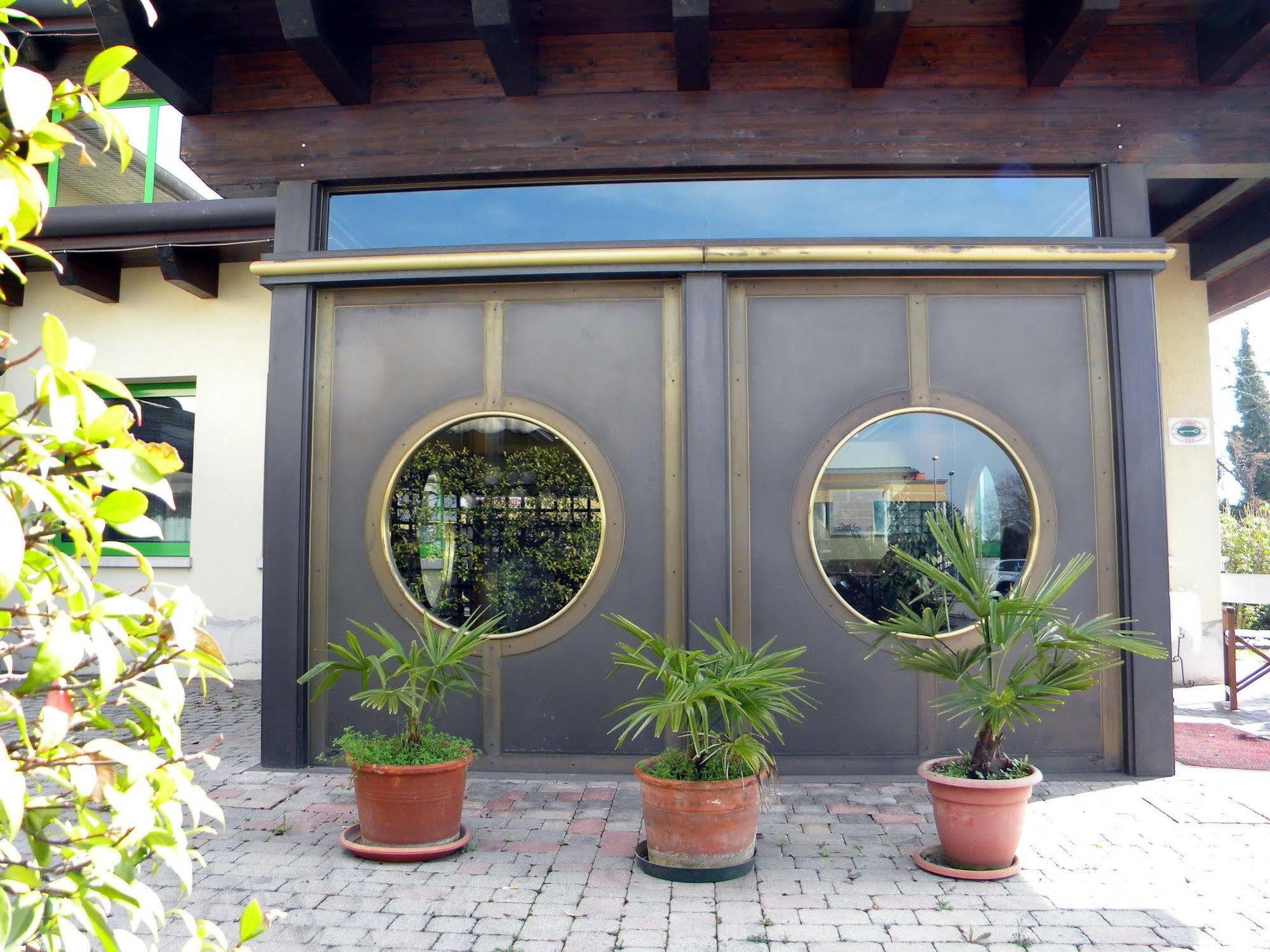 Hotel Corone Caerano Di San Marco Esterno foto